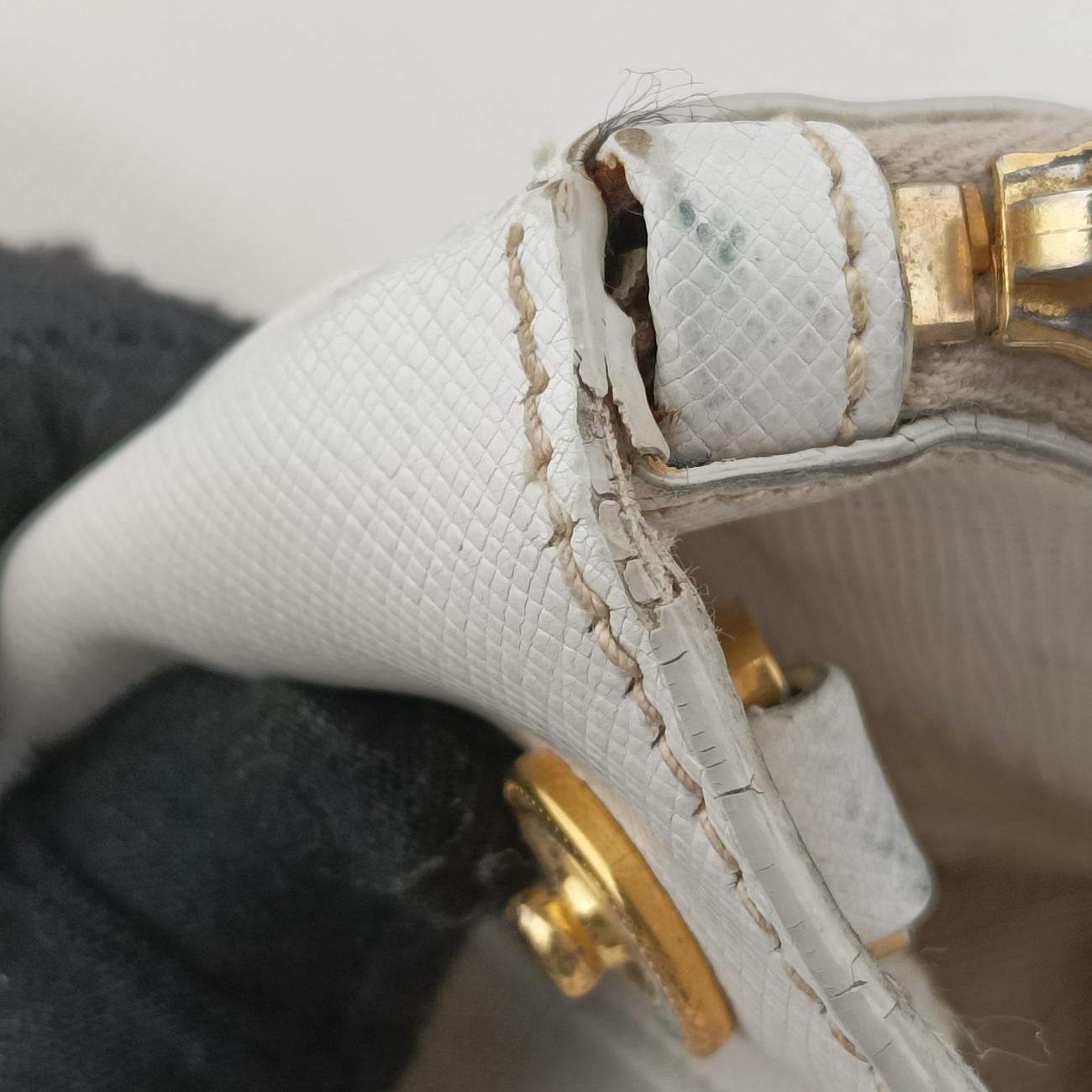 Secondhand Prada Galleria White SAFFIANO Leather BN1801 shoulderbag | stylenewstar