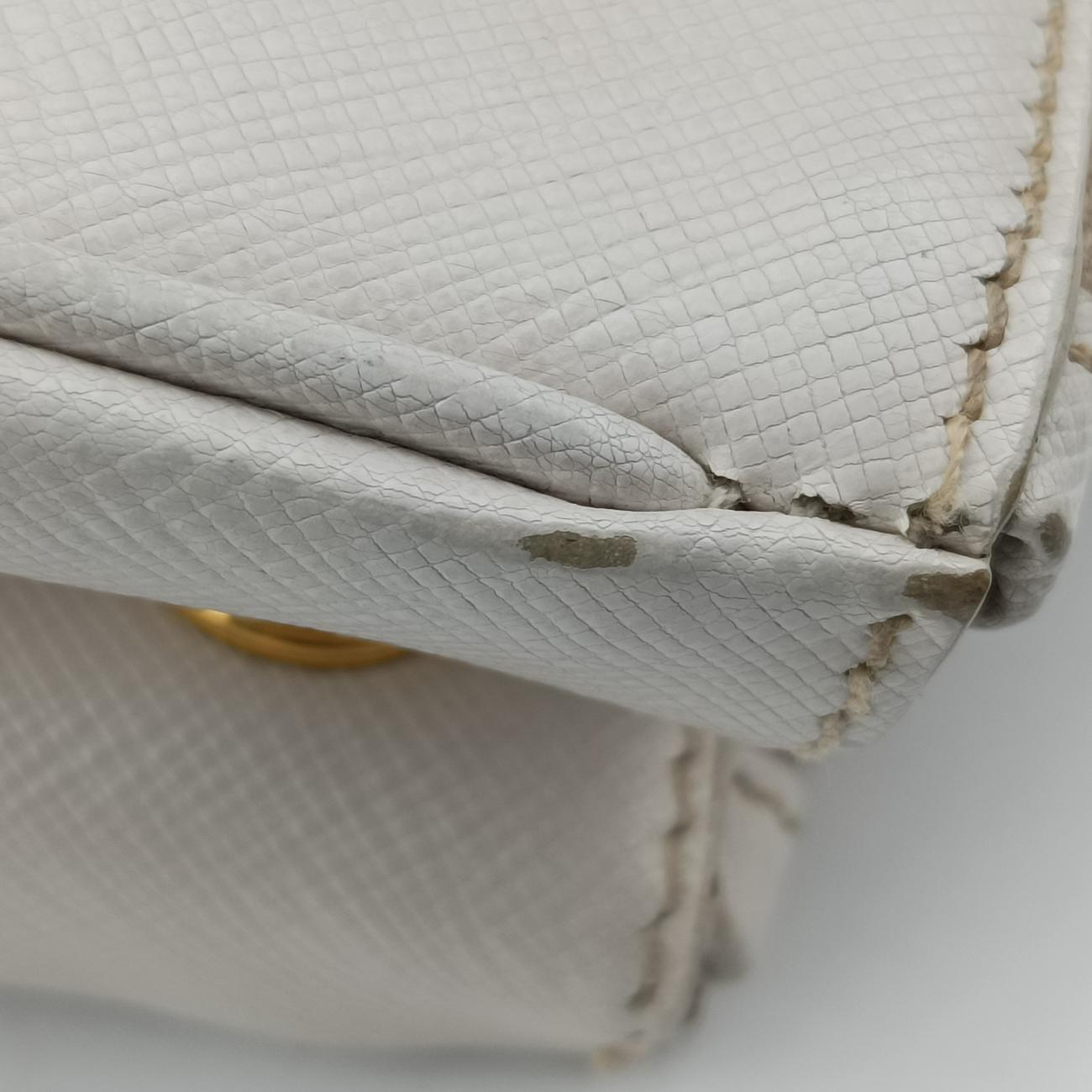 Secondhand Prada Galleria White SAFFIANO Leather BN1801 shoulderbag | stylenewstar