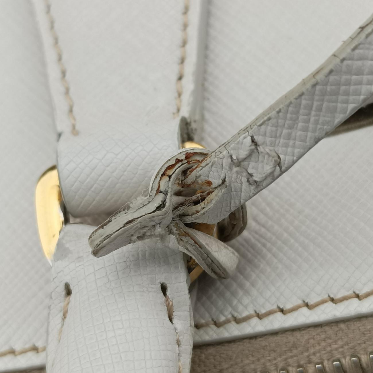 Secondhand Prada Galleria White SAFFIANO Leather BN1801 shoulderbag | stylenewstar