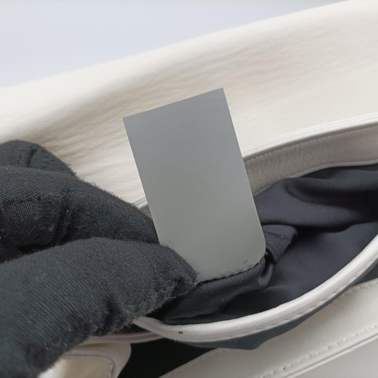 Pre-owned VERSACE Palazzo Medusa White leather  handbag | stylenewstar