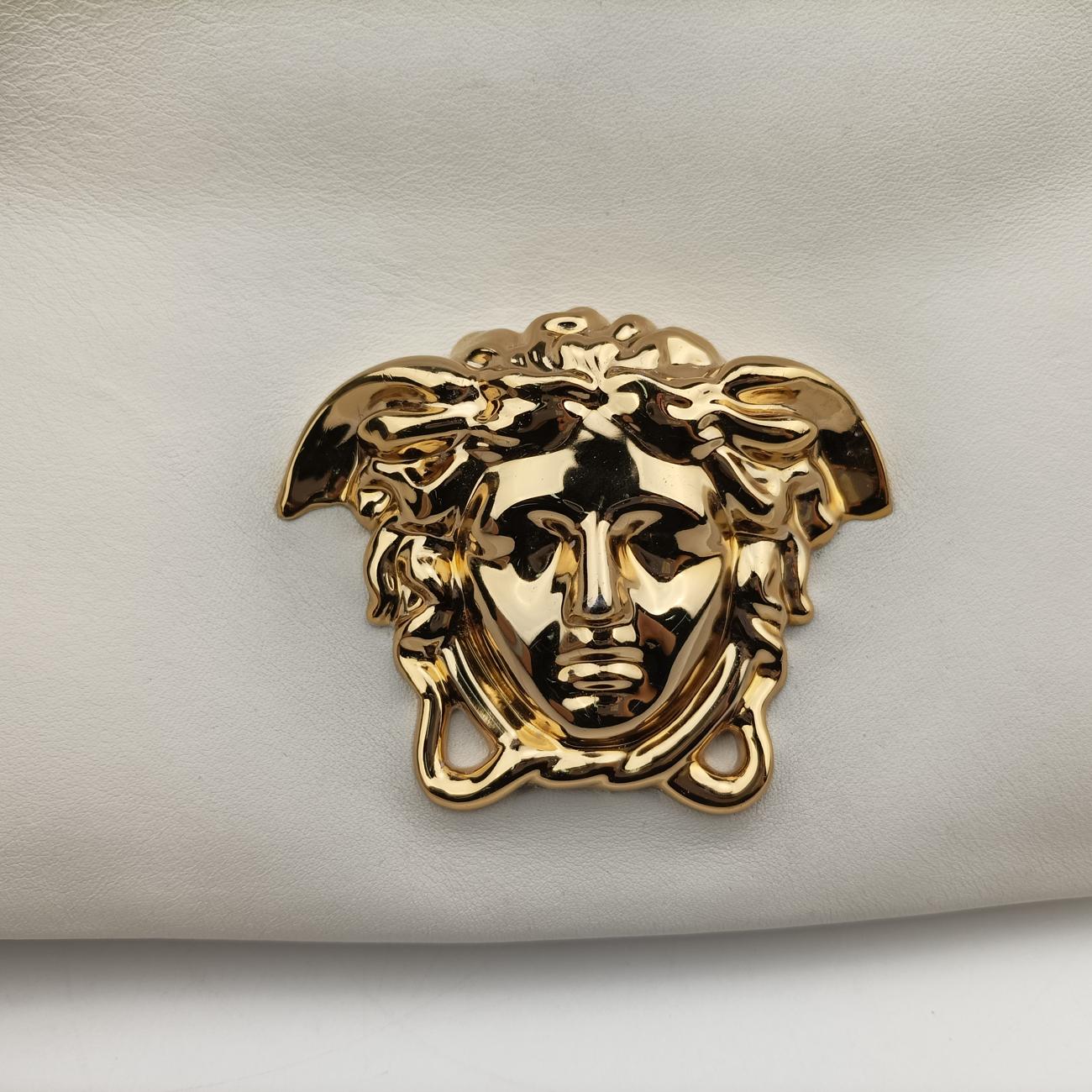 Pre-owned VERSACE Palazzo Medusa White leather  handbag | stylenewstar