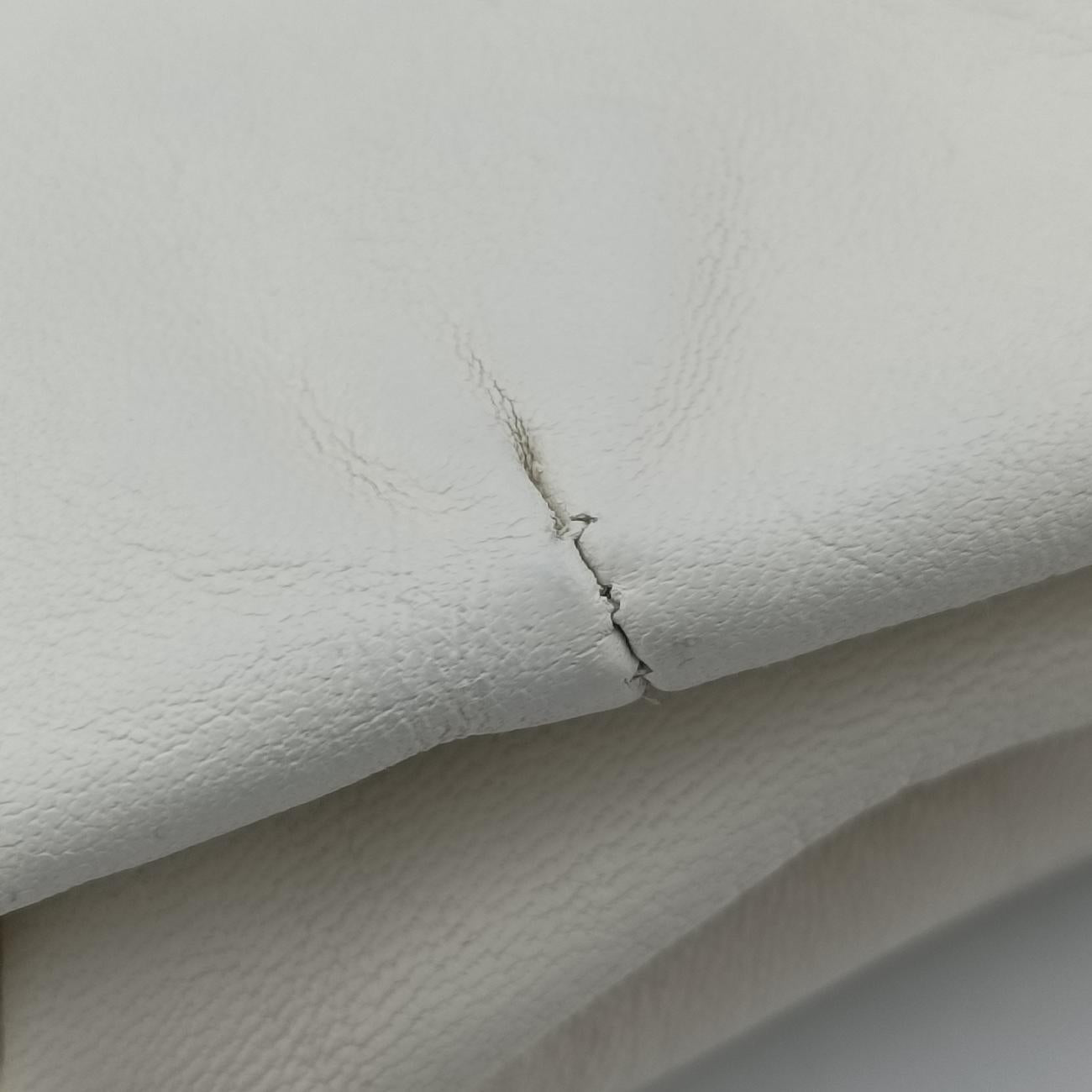 Pre-owned VERSACE Palazzo Medusa White leather  handbag | stylenewstar