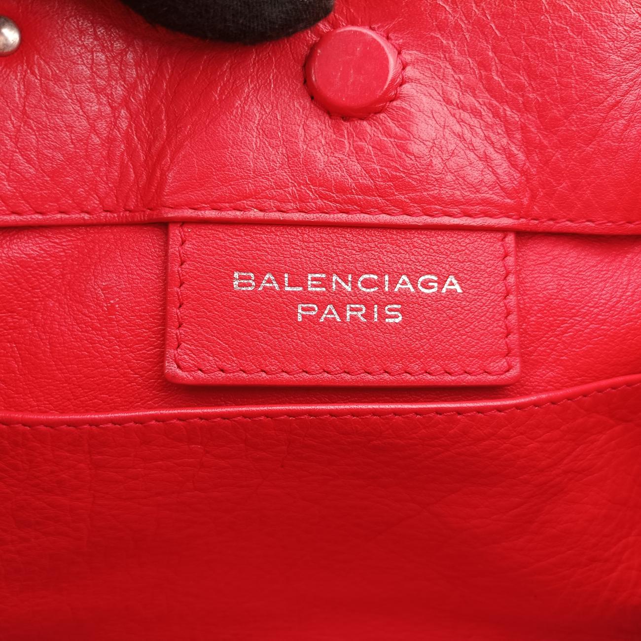 Pre-owned Balenciaga Paper A6 Zip Around Red Lambskin 370926 shoulderbag | stylenewstar