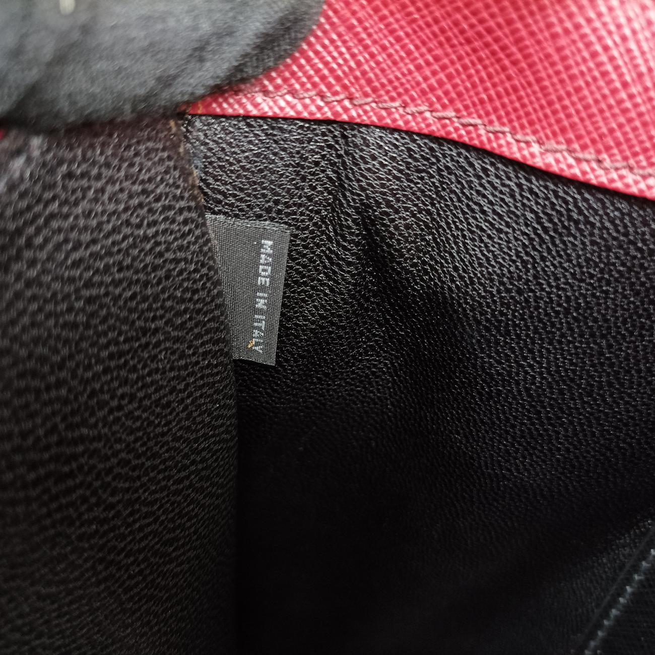 Vintage Prada Triangle Logo Plate Red Saffiano Leather  handbag | stylenewstar