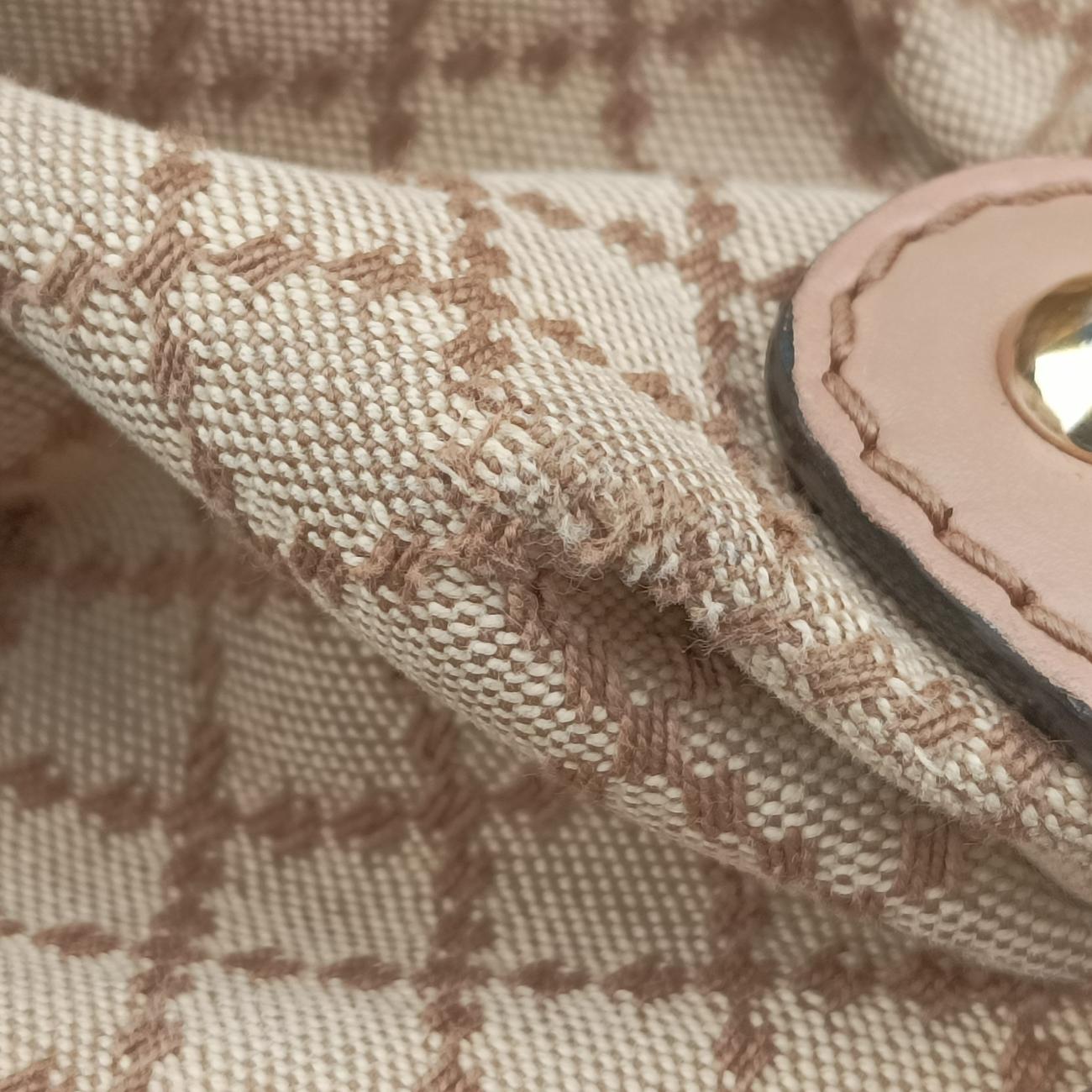 Pre-owned Gucci Sukey Beige canvas 247902 shoulderbag | stylenewstar