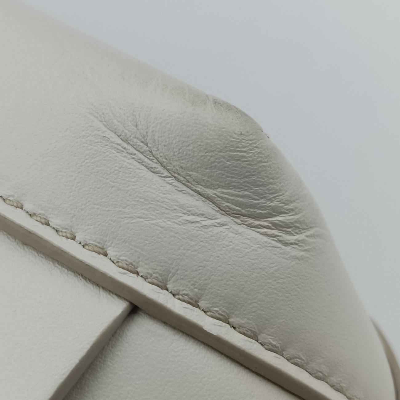 Pre-owned Bottega Veneta ARCO White Leather  shoulderbag | stylenewstar