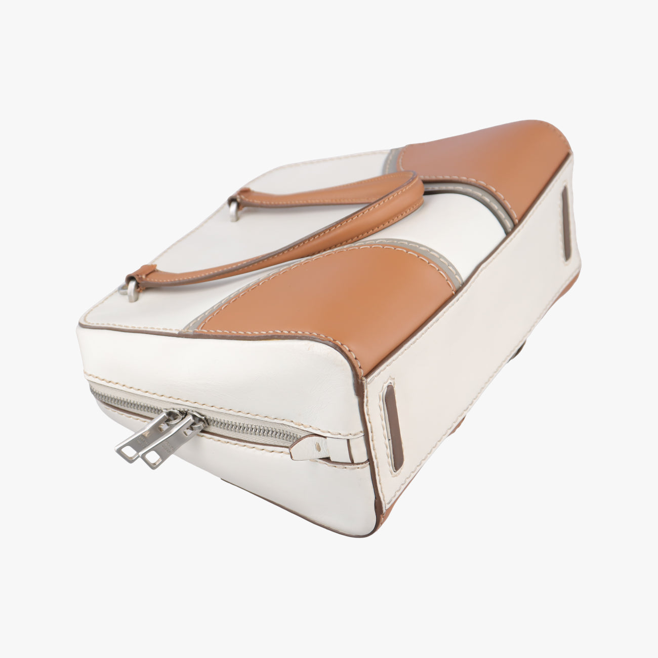 Vintage Prada City calf stitch handle Beige x White Leather BL0920 shoulderbag | stylenewstar