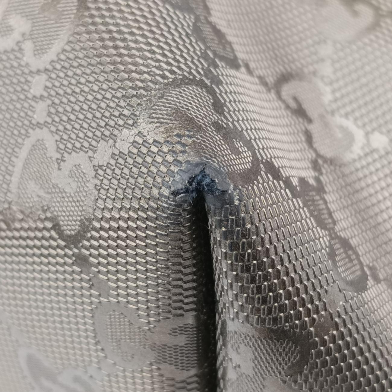 Pre-owned Gucci GG Imprime Metallic Gray Gold PVC coated canvas 211137 shoulderbag | stylenewstar