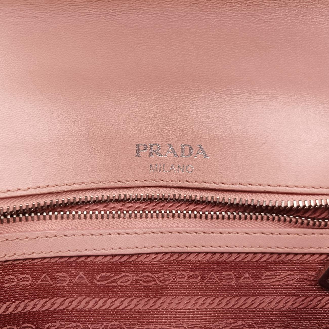 Pre-owned Prada Nappa Gaufre Pink Leather 1BD140 shoulderbag | stylenewstar