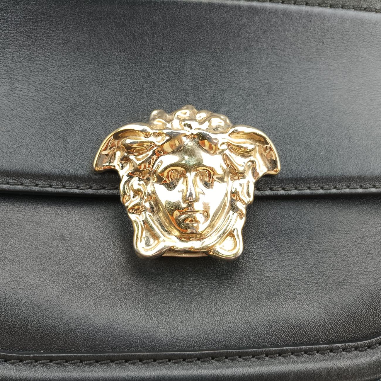 Pre-owned VERSACE Palazzo Empire Black Leather  shoulderbag | stylenewstar