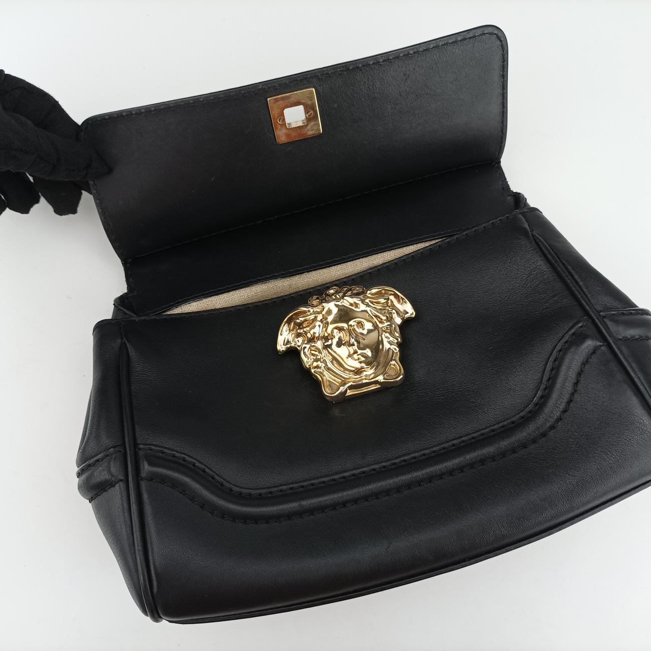 Pre-owned VERSACE Palazzo Empire Black Leather  shoulderbag | stylenewstar