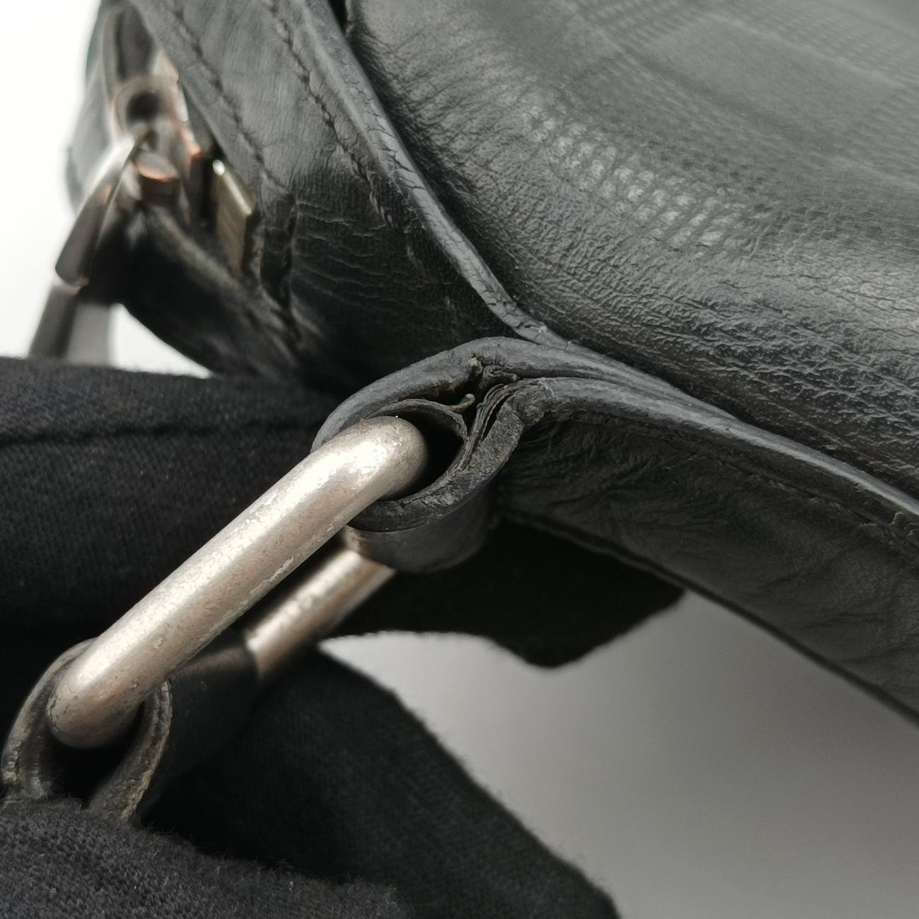 Pre-owned Louis Vuitton Discovery Messenger PM Onyx Damier Infini Leather N42415 shoulderbag | stylenewstar