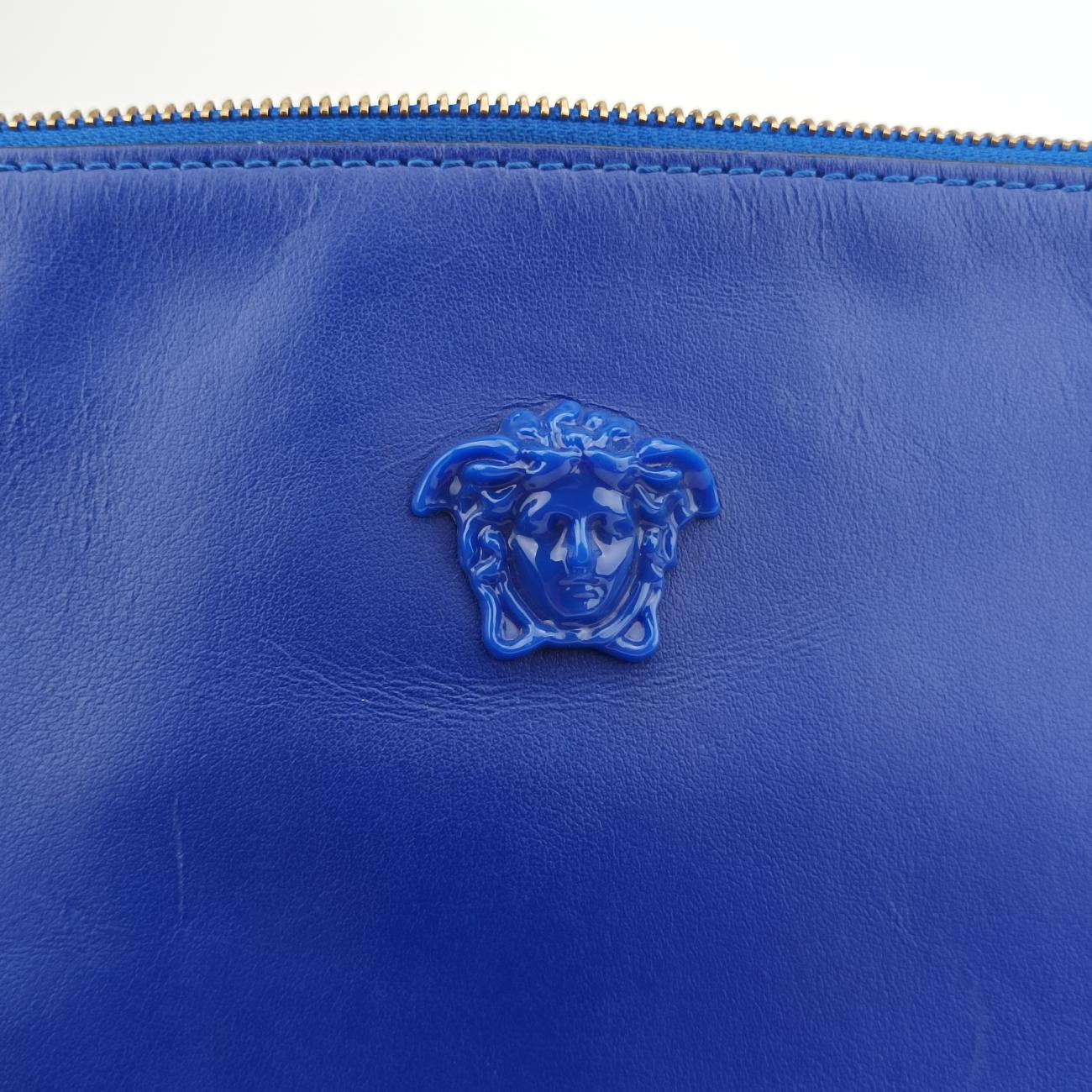 Pre-owned VERSACE La Medusa Blue Leather  shoulderbag | stylenewstar
