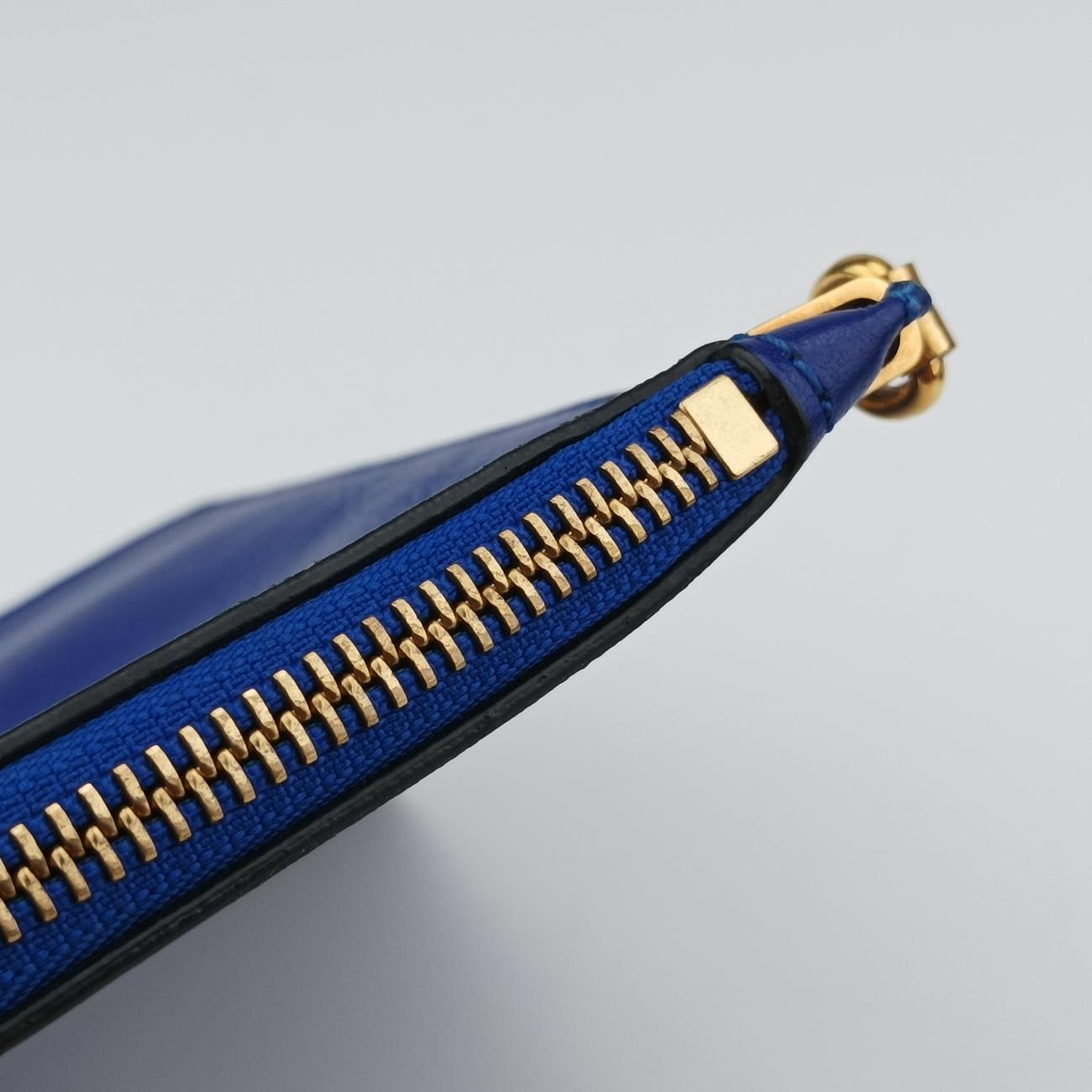 Pre-owned VERSACE La Medusa Blue Leather  shoulderbag | stylenewstar