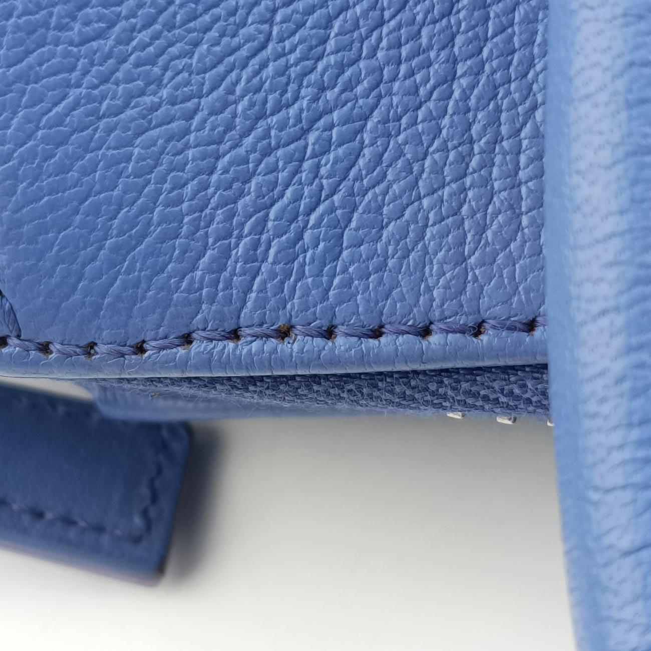 Pre-owned Givenchy Antigona Blue Leather  shoulderbag | stylenewstar