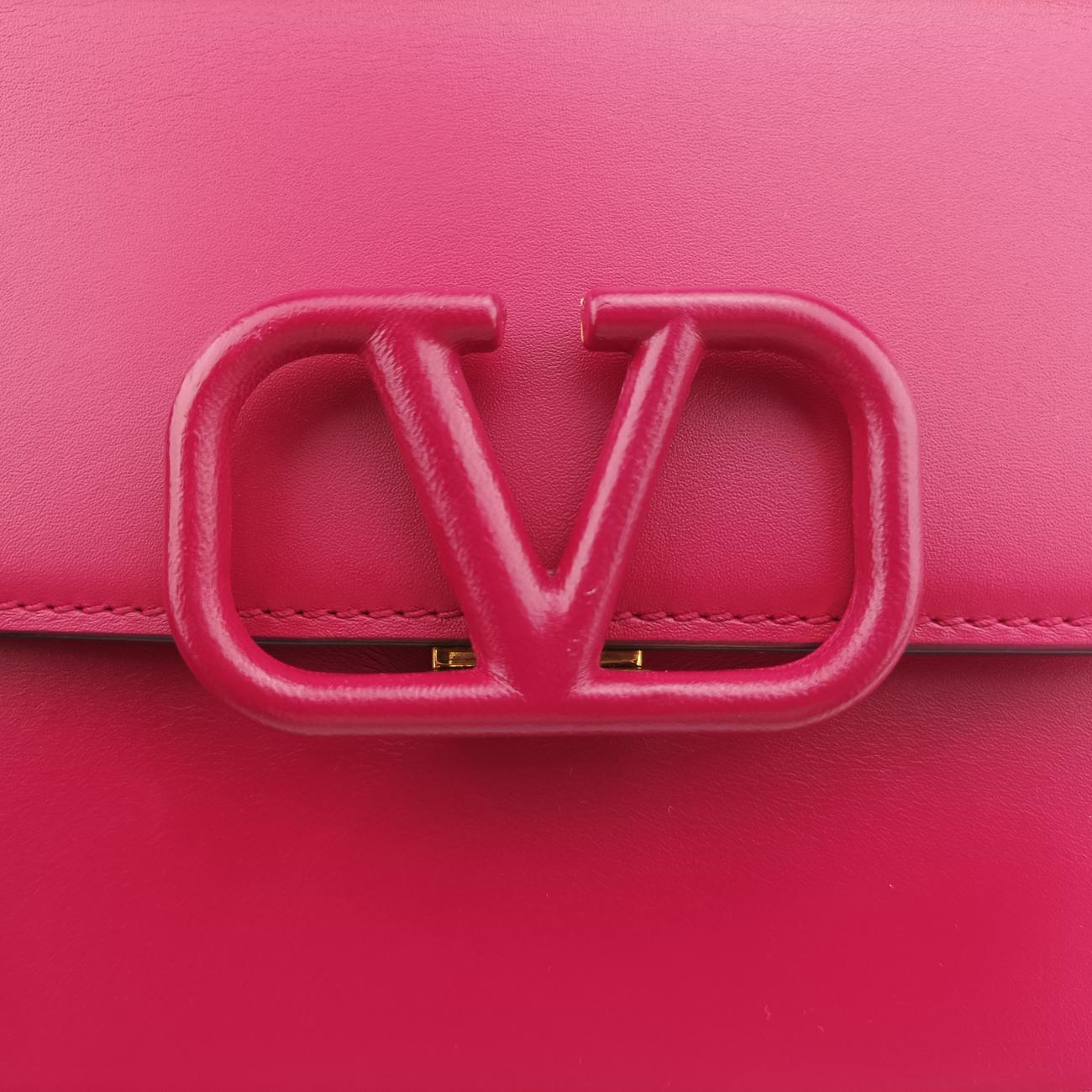 Pre-owned Valentino V sling Pink Leather  shoulderbag | stylenewstar