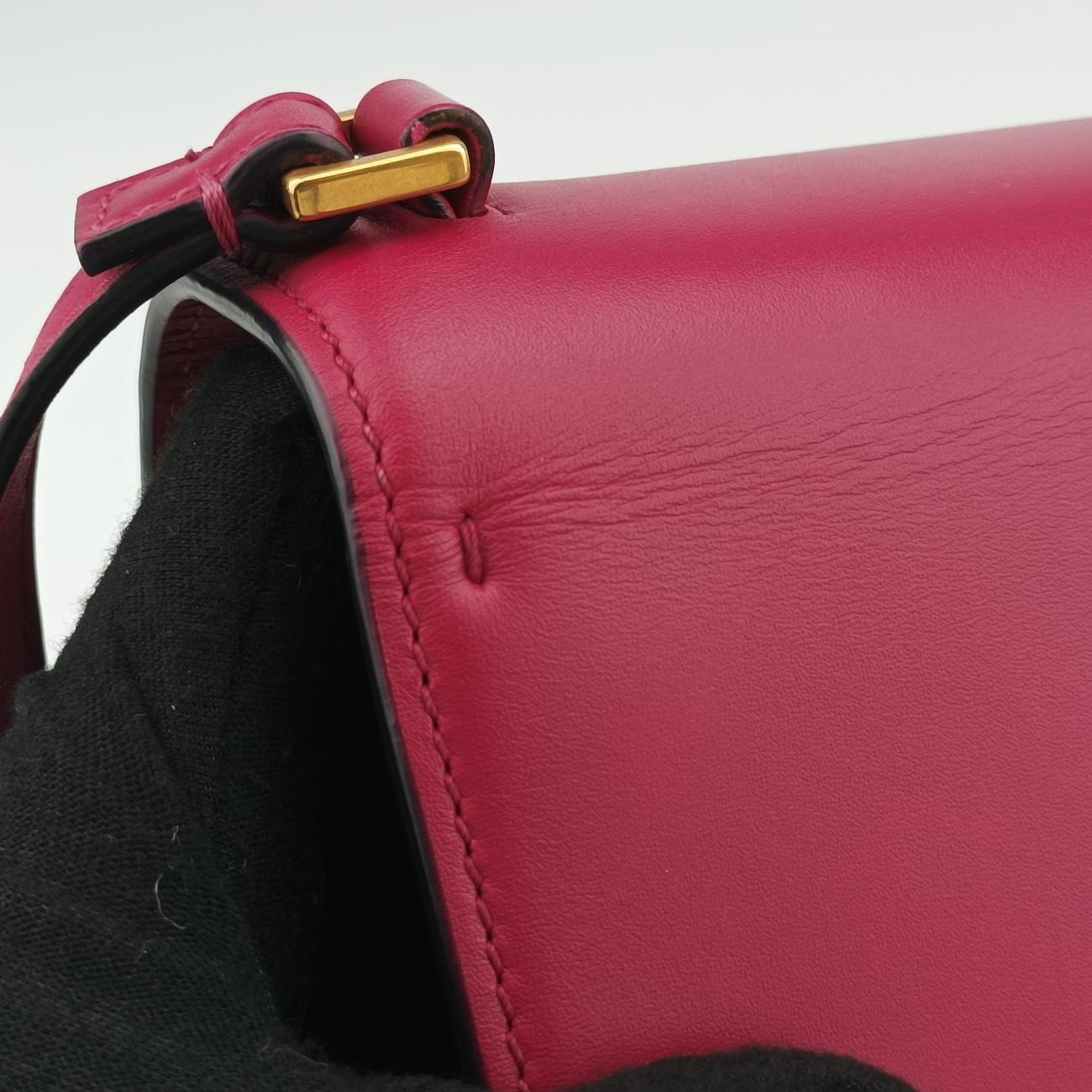 Pre-owned Valentino V sling Pink Leather  shoulderbag | stylenewstar