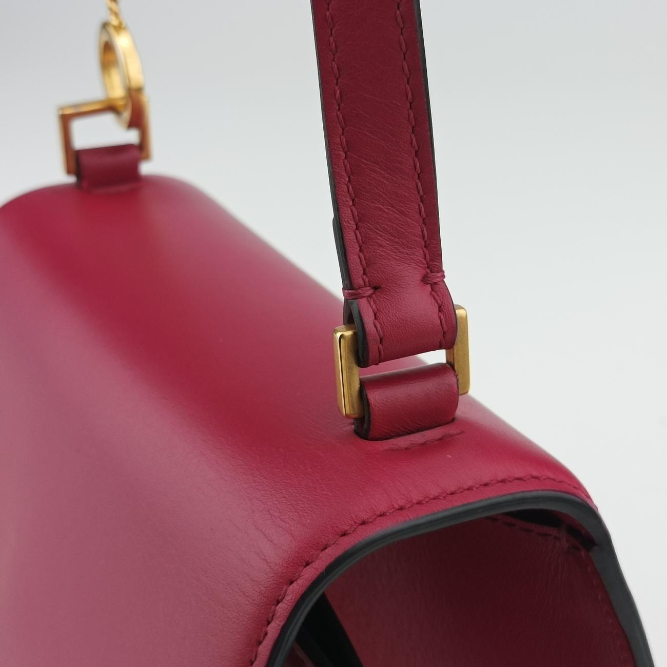 Pre-owned Valentino V sling Pink Leather  shoulderbag | stylenewstar