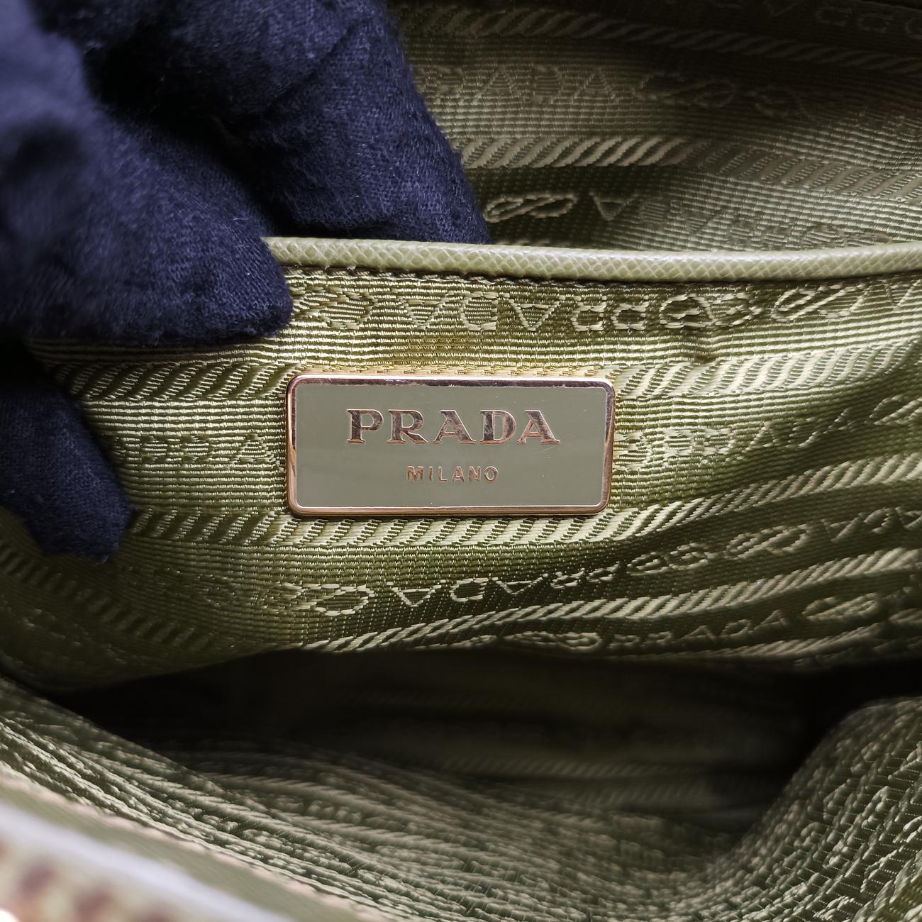 Vintage Prada Parabole Shopping Tote Green SAFFIANO Leather BN2401 handbag | stylenewstar