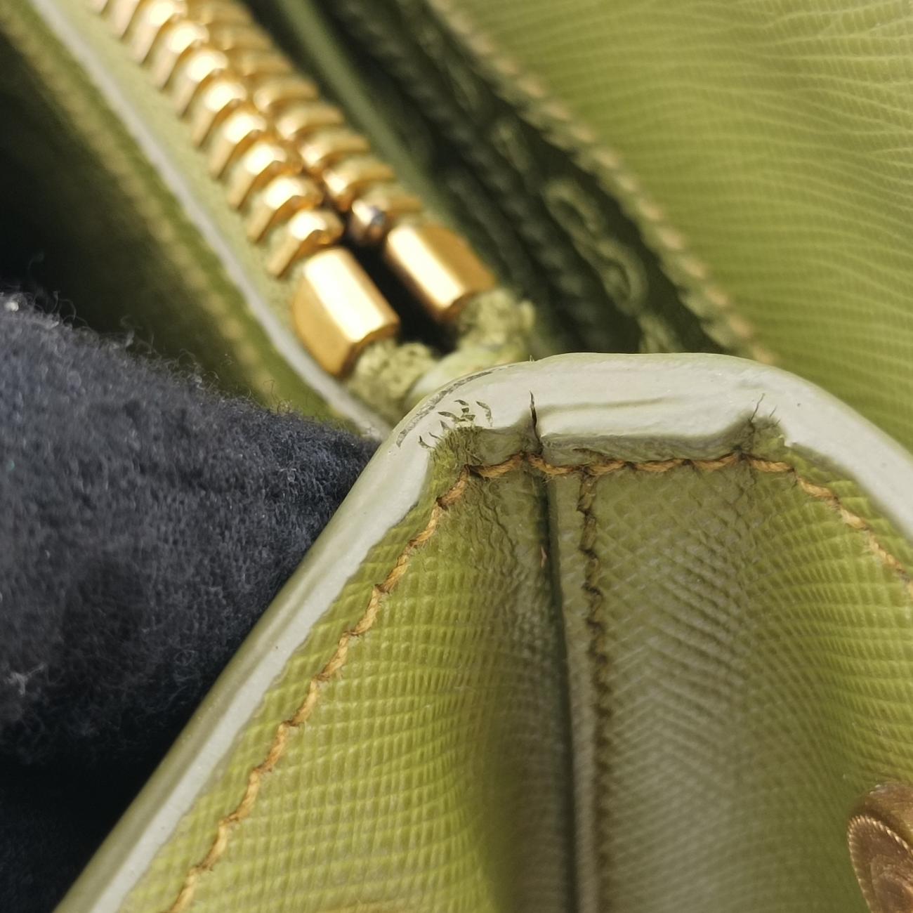 Vintage Prada Parabole Shopping Tote Green SAFFIANO Leather BN2401 handbag | stylenewstar