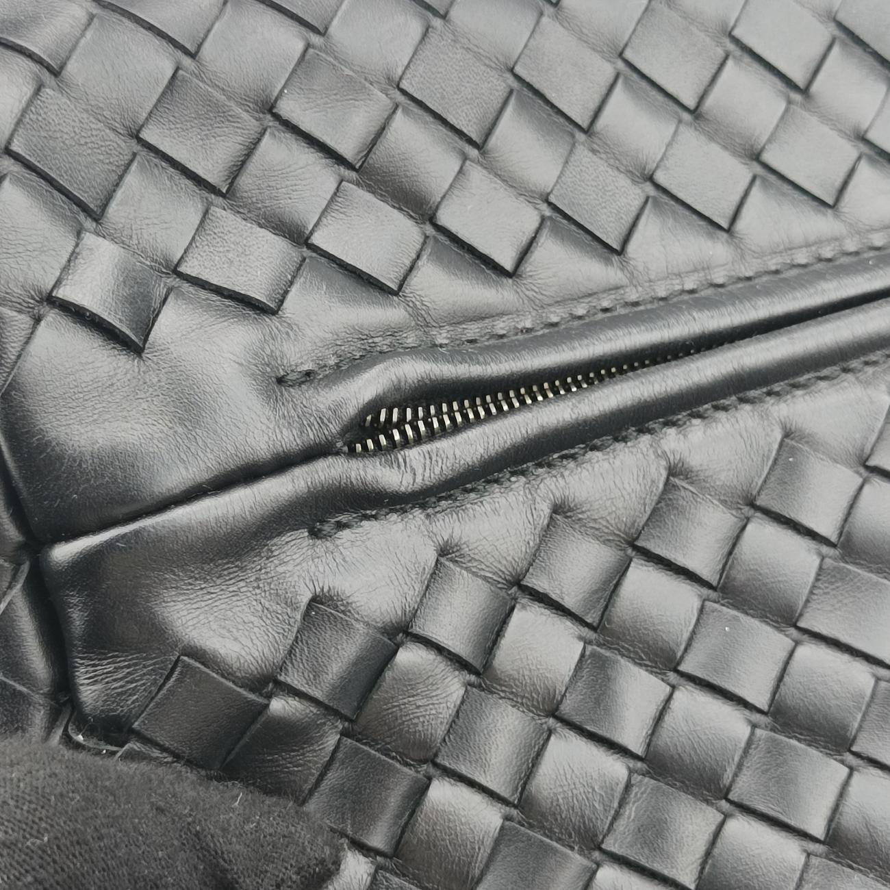 Pre-owned Bottega Veneta Intrecciato Black lambskin  handbag | stylenewstar