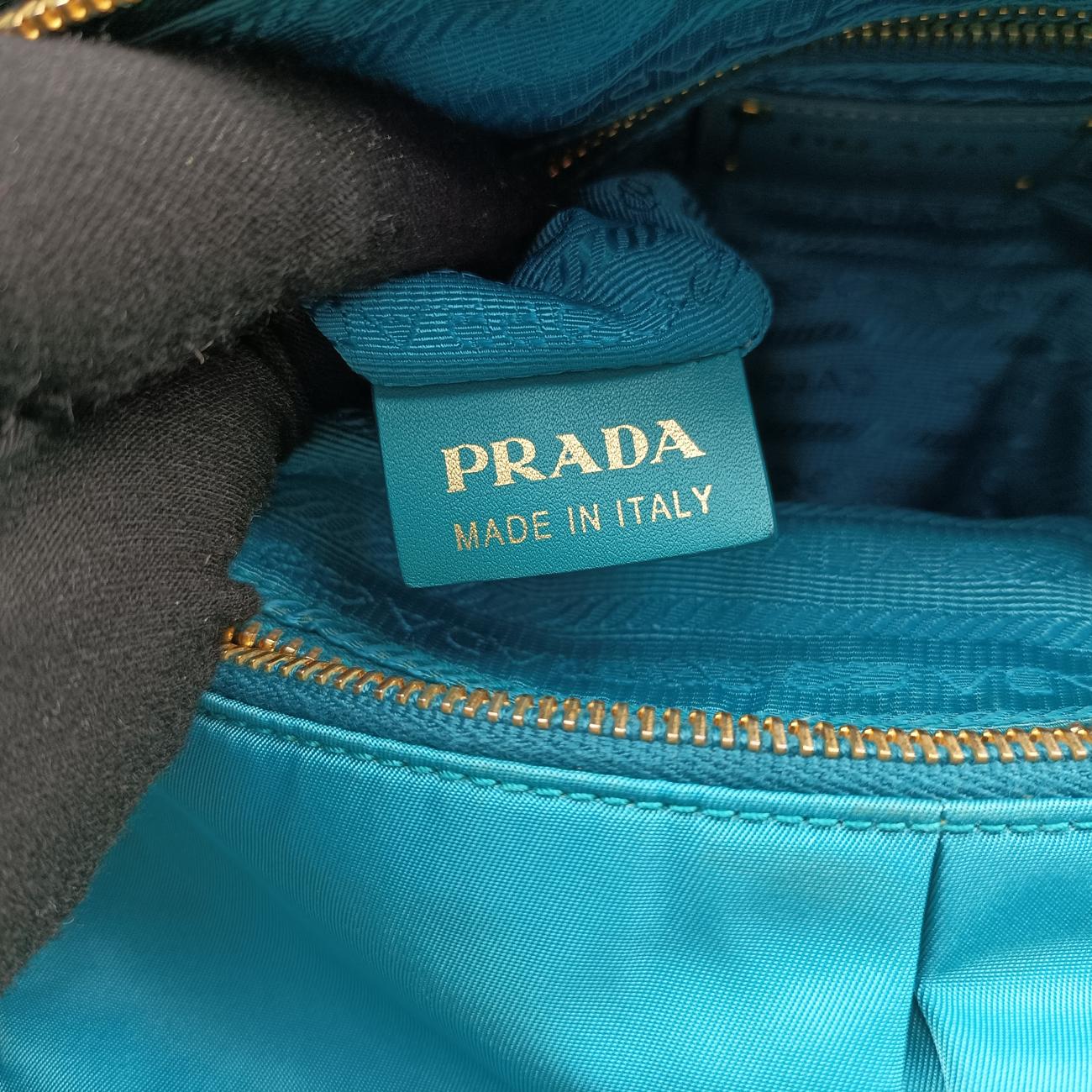 Pre-owned Prada buckle messenger Blue Nylon  shoulderbag | stylenewstar