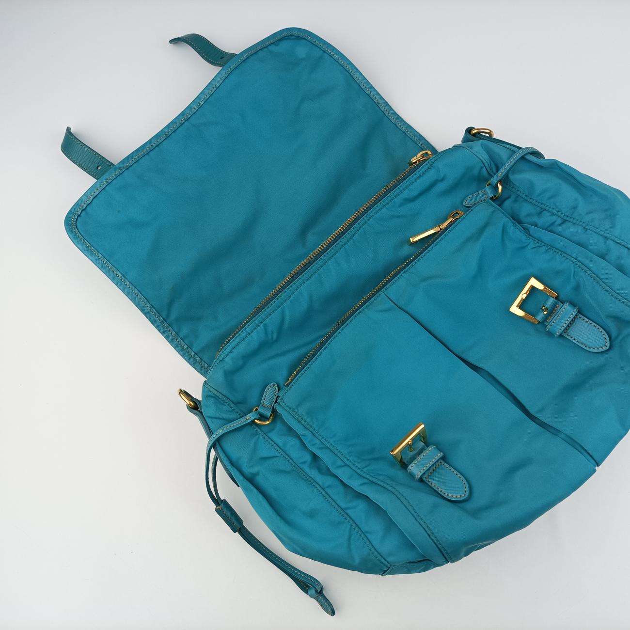 Pre-owned Prada buckle messenger Blue Nylon  shoulderbag | stylenewstar